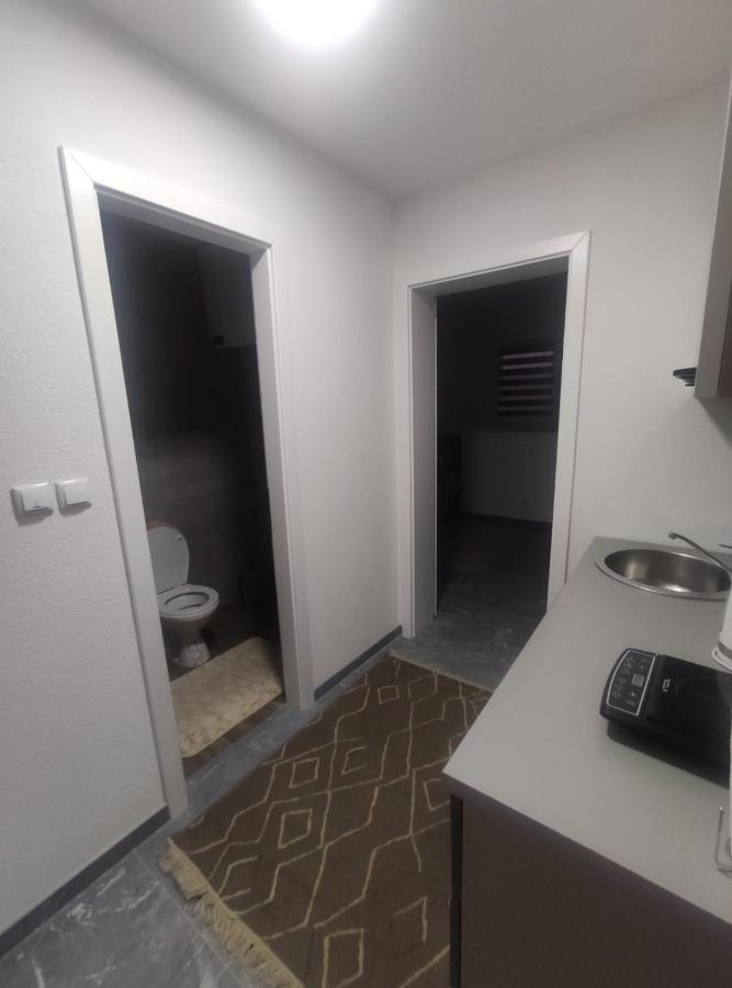 Neer Apartment Zivinice Екстериор снимка